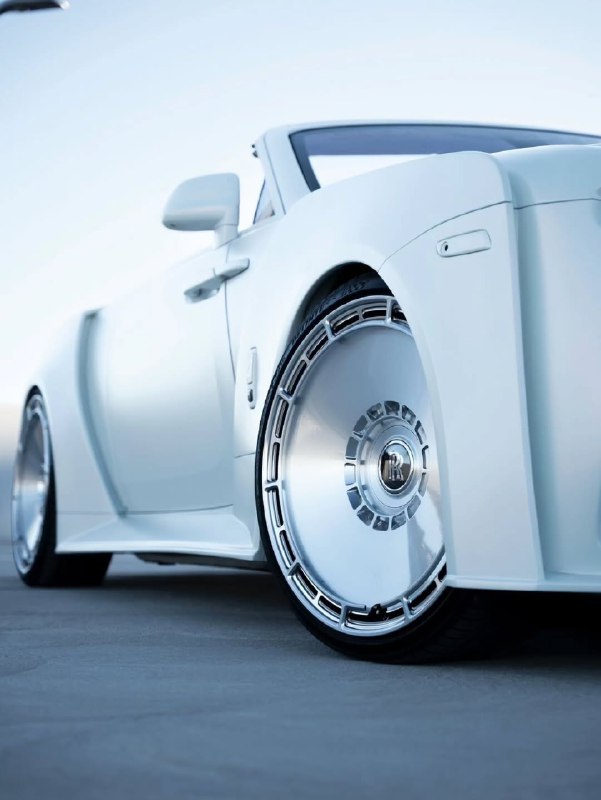 Rolls Royce Venuum Eros