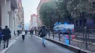 הפגנות במחאה נגד מדיניות הממשלה, עלויות הדלק והאינפלציה הגבוהות וכן נגד כלכלת המלחמה התקיימו במספר ערים באי…
