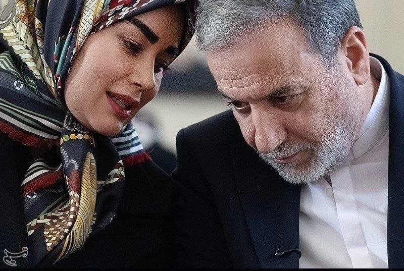 معلمان شاد: دیدار همسر عراقچی با رئیس شورای عالی صادرات غیرنفتی کشور آرزو احمدوند همسر عراقچی‌ به عنوان رئیس انجمن دیپلماتیک بانوان 