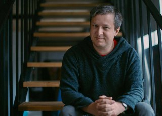 🗓 Налог на сверхприбыль для производителей сырья и банков, Telega пожаловалась на Apple. Что еще произошло к 18:00 мск:🔷 Россия. Суд отправил в СИЗО заместителя гендиректора парка «Патриот» в Кронштадте Виталия Мелимука. Ему вменяют взятку в особо крупном 