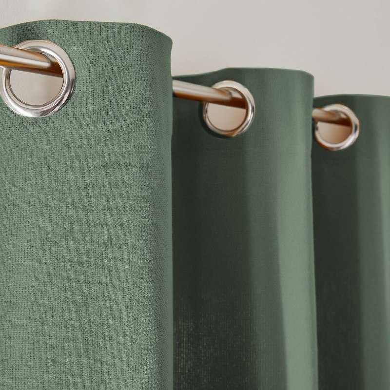 Штора Panama цвета зеленого шалфея из 100 хлопка. Люверсы создают красивые ровные волны и ниспадающий эффект ткани. Такие шторы отлично впишутся в ... - изображение 2 - штора, panama, цвета