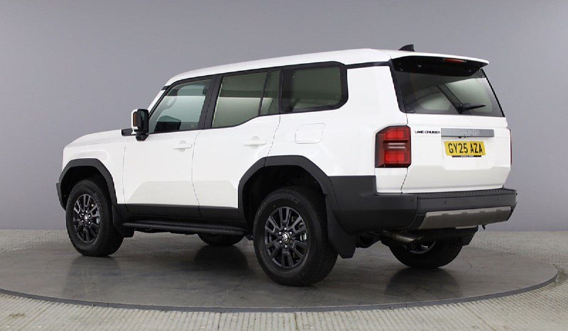 В Европе появился Land Cruiser Commercial и дизельный мягкий гибрид 5