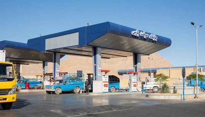 Iranjib | ایران جیب: ⛽️ عارف: نرخ چهارم بنزین تعیین شد معاون اول رئیس‌جمهوری از تعیین نرخ چهارم بنزین پس از بررسی‌های کارشناسی خبر داد و گفت 
