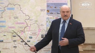 Зеленский пригрозил Лукашенко атаковать Беларусь.По словам президента Украины, вблизи белорусско-украинской границы, установлено оборудование, которое Россия, по его мнению, использует для корректировки атак по Украине. Зеленский призвал Лукашенко демонтир
