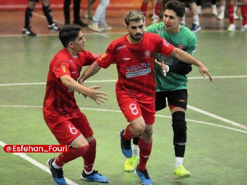 اصفهان فوری: لیگ برتر فوتسال: توقف مدافع عنوان قهرمانی در ساوه🔹فصل جدید لیگ برتر فوتسال کشور با توقف تیم گیتی پسند اصفهان، مدافع عنوا