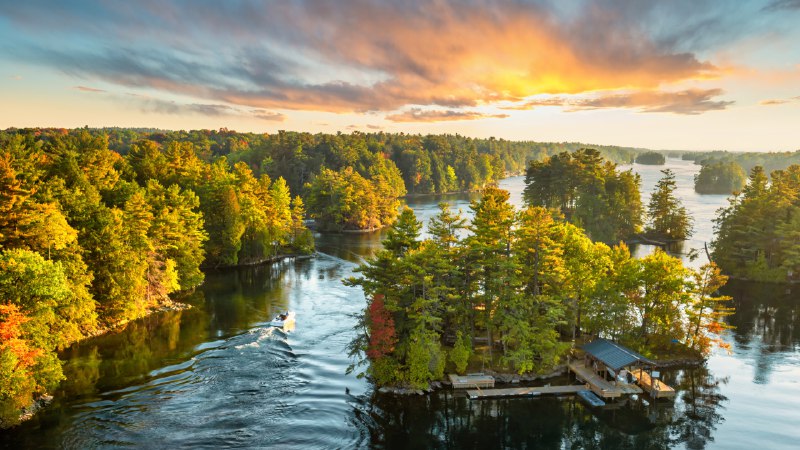 A thousand reasons to visitThousand Islands region, St. Lawrence River, US-Canada border (© benedek/Getty Images)