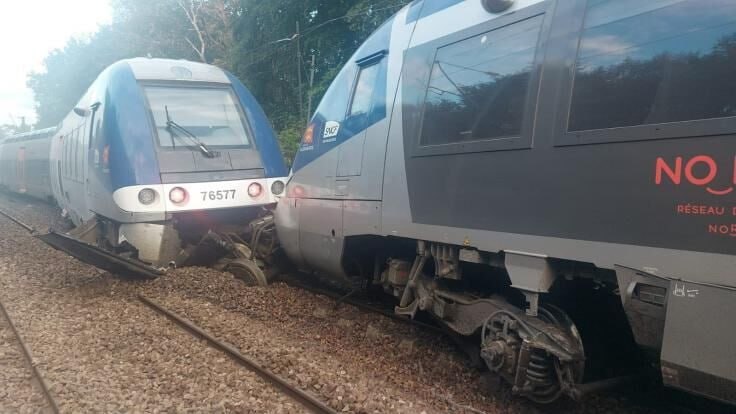 🔸 תאונת רכבת בצרפת עם 44 פצועים; נבדקת אפשרות של "חבלה".