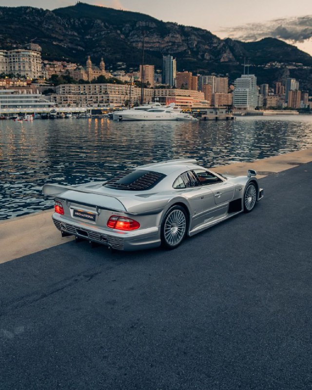Mercedes-Benz CLK GTR 7