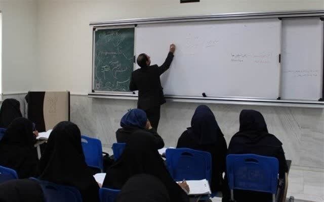 پرند فوری: 🔹کلاسهای دانشگاه در سال تحصیلی جدید حضوری برگزار میشود 🔸وزیرعلوم: آموزش دانشگاهها در سال تحصیلی آینده به شکل حضوری دن