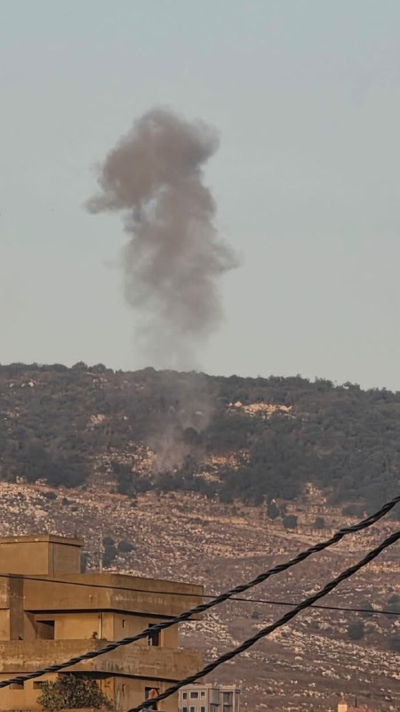 דחוף: ארטילריה של הכיבוש מחדשת את הפצצת "גבעת עלי אל-טאהר", בדרום לבנון.