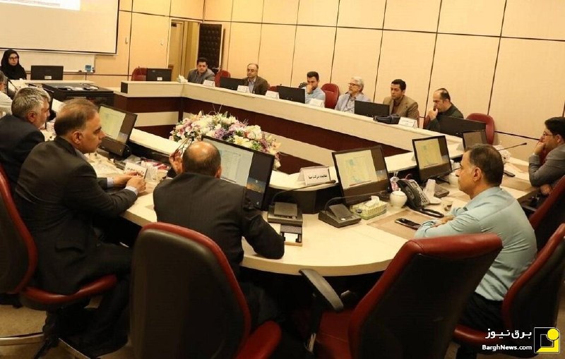 قدس نیرو نیوز: جمع‌بندی مطالعات احداث کریدور انتقال ۷۶۵ کیلوولت شبکه سراسریخرین جلسه مطالعاتی کارگروه مطالعات ۷۶۵ کیلوولت شبکه برق کشور