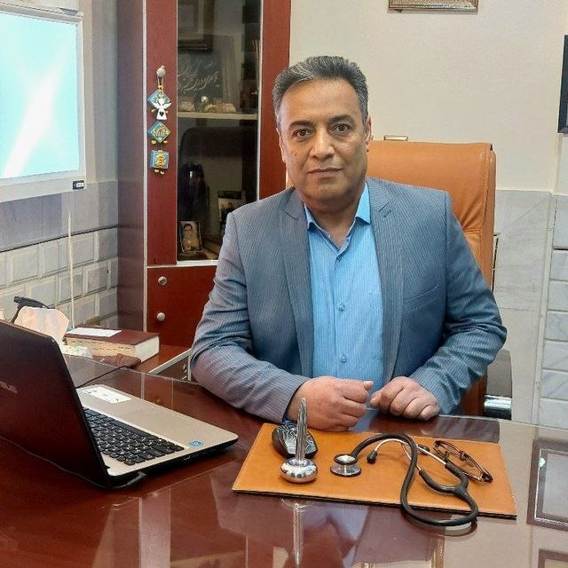 نیوز الیگودرز: جناب آقای دکتر فرهاد روشنبی گمان جنابعالی در سالها طبابت ، شرافت ، انسانیت و همدردی با دردمندان را به زیبایی معنا بخشید