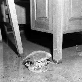After the Fall: A Photo from inside of Hitler’s Bunker, Berlin 1945, @pfff_his...