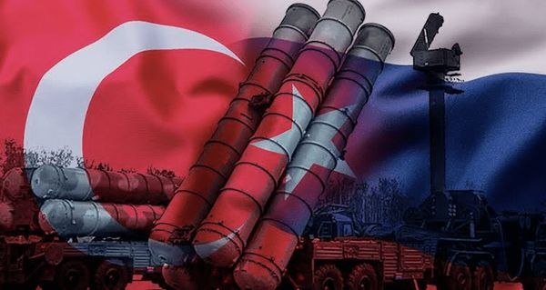 טורקיה העבירה S-400 למפרץ הפרסי; הקרמלין: "נושא רגיש מאוד"