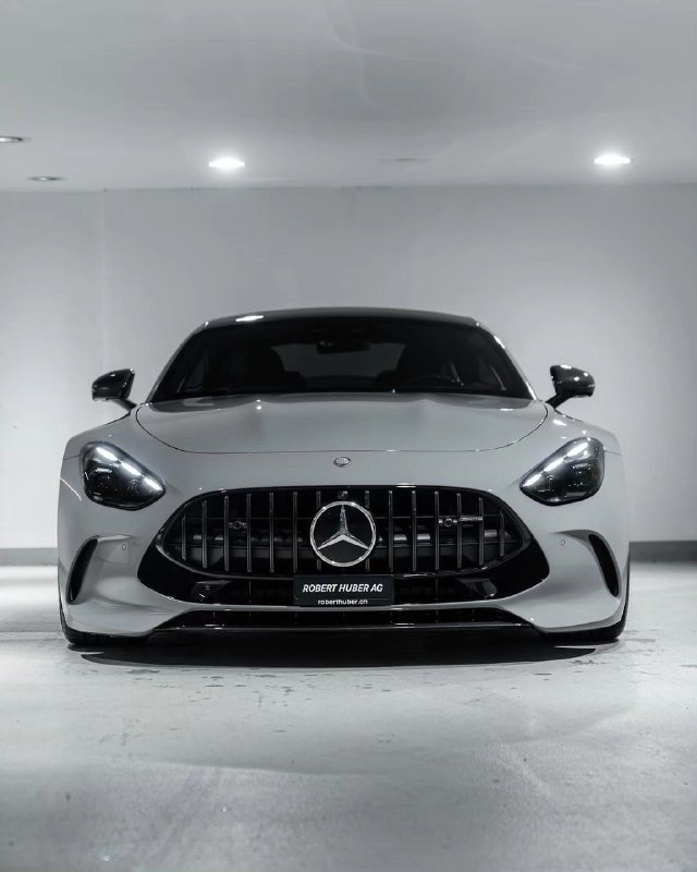 2024 AMG GT 63 4.0-L V8 BITURBO 4MATIC+ 0-100 km/h 3.2 sec 8