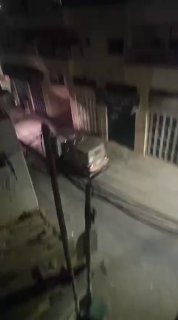 חלק מכוחות הכיבוש מסתערים על היישוב תפוח בעיר חברון ופשטו על מספר בתים.