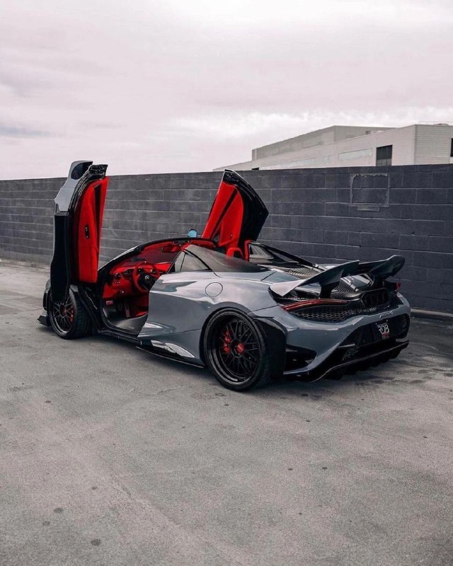 McLaren 765LT 2