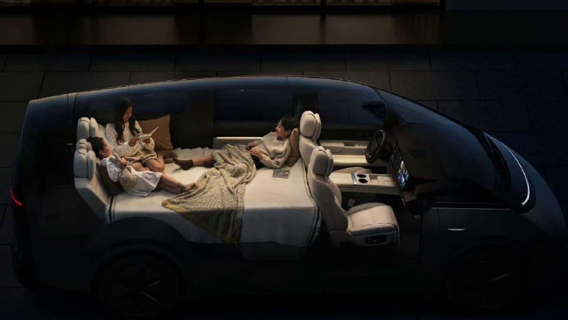 В Китае начались продажи электрического минивэна Li Auto Mega 5