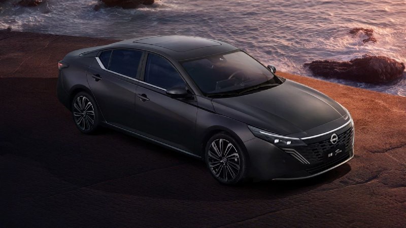 Nissan анонсировал возвращение седана Teana 3