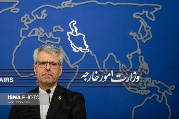 همای خبر گیلان🇮🇷: بقایی: ایران می‌داند چگونه از حاکمیت و تمامیت ارضی خود دفاع کندسخنگوی وزارت امور خارجه:🔹همگان دیدند که ایران امروز با تج