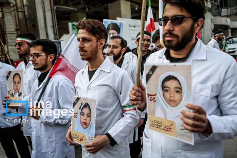 خبرگزاری ایرنا: برگزاری پویش روایتهای سلامت در روزهای نبرد🔹سازمان بسیج جامعه پزشکی کشور همزمان با فرارسیدن روز پزشک، پویش «روایتهای س