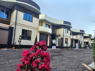(Добрый) Do’rmon Village, 300 м², 3 уровня, 7 комнат, Чистый воздух