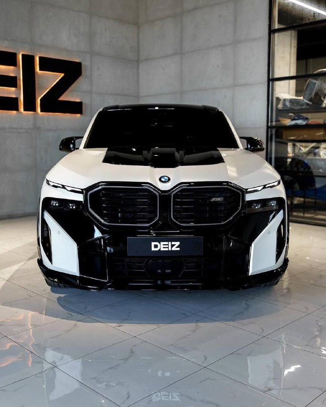 BMW XM