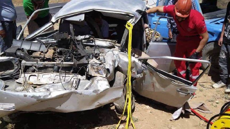 اخبار هرمزگان: برخورد سوخت‌کش با دنا ۳ قربانی گرفت🔹 رئیس پلیس راه هرمزگان: صبح امروز یک دستگاه خودروی سوخت‌بر به دلیل حرکت در خلاف جهت 