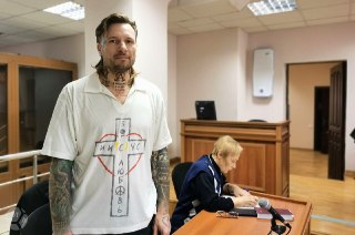 Родным Вегана Христолюба Божьего сообщили о его самоубийстве в ШИЗОАктивист и проповедник покончил с собой в камере ШИЗО воронежской колонии №2, сказал следователь отцу политзаключенного. Об этом сообщил правозащитный проект «За права человека».По информац