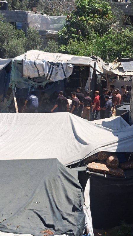 דחוף: מטוסי הכיבוש פתחו בפשיטה לעבר רחוב רוני באזור אל-מוואסי, ממערב לחאן יונס.