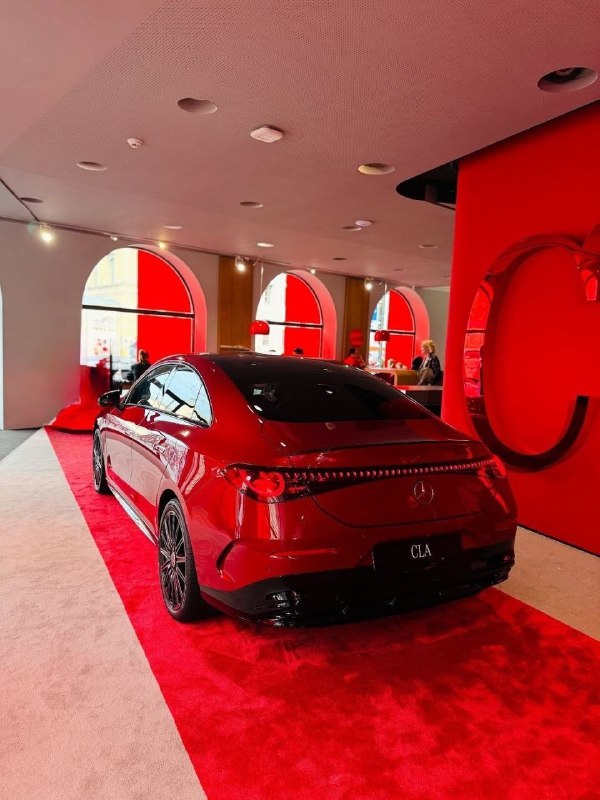 Mercedes-Benz CLA электрический запас хода 792 км 10 минут зарядки хватает на 325 км 2