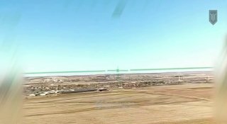 צילום מדהים: כטב"מ אוקראיני הורס מסוק מי-8 רוסי