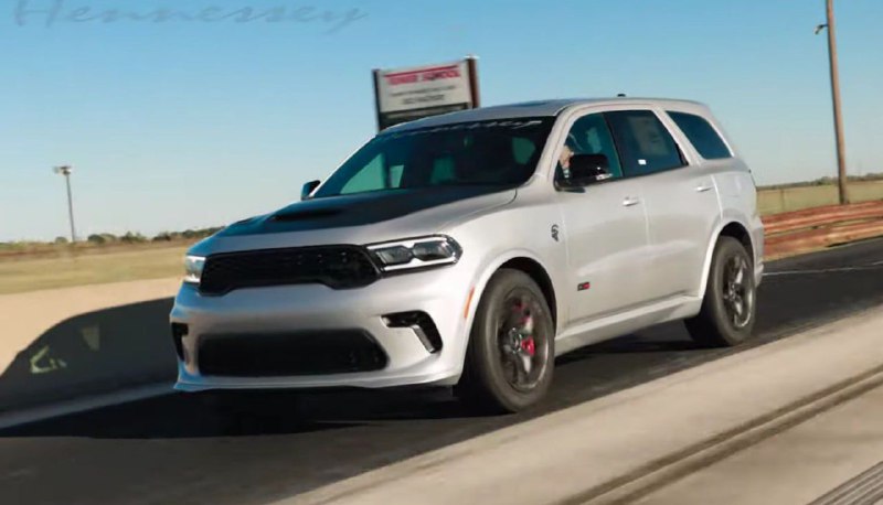 Тюнинг-ателье Hennessey Performance сделало 1000-сильный Dodge Durango 3