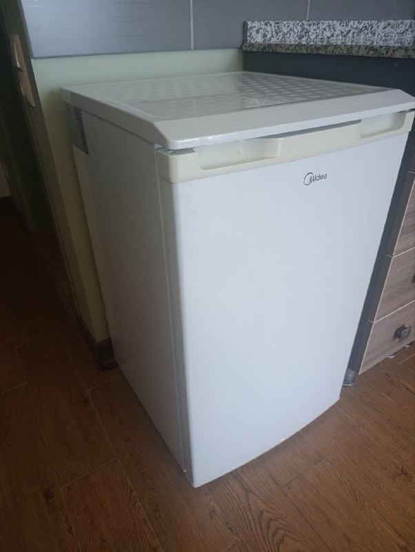 Продам холодильник Midea