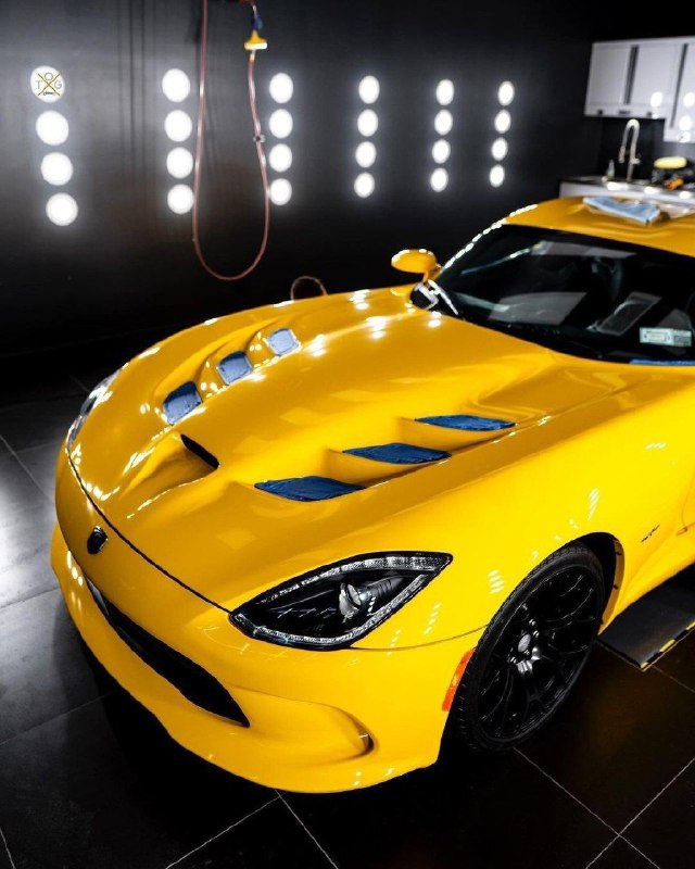 Dodge SRT Viper 3