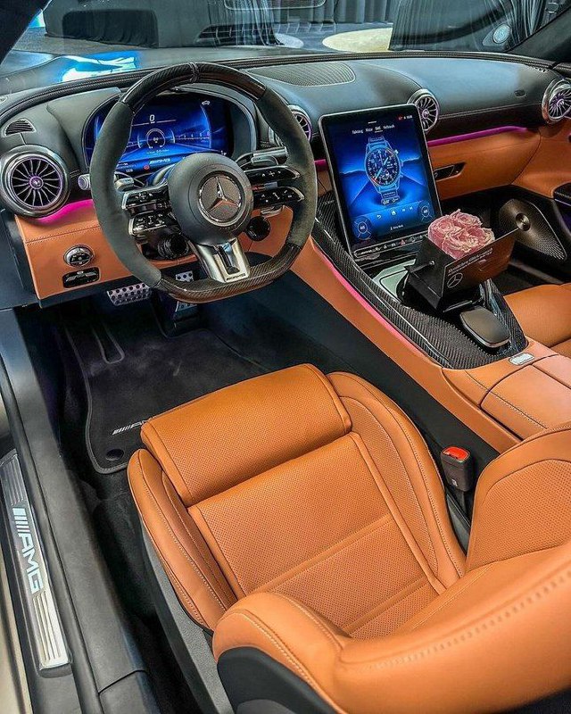 Новый SL63 AMG 4MATIC+ V8 BITURBO 3
