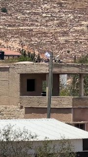 כוחות הכיבוש פשטו על בית והפכו אותו לצריף צבאי בכפר ג'אלוד מדרום לשכם.