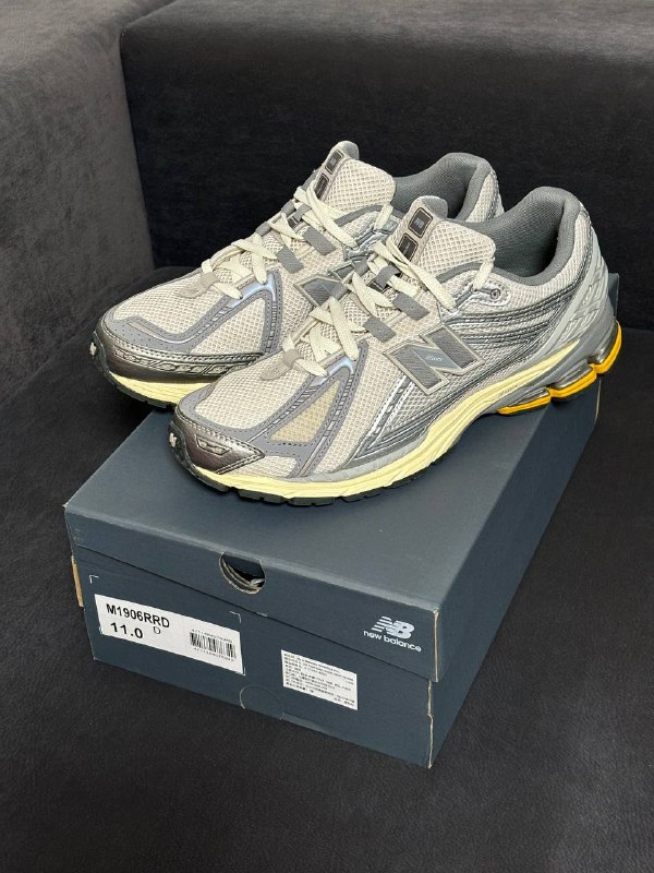 Продаю кроссовки, которые не пригодились. Как новое, так и ношеное в отличном состоянии