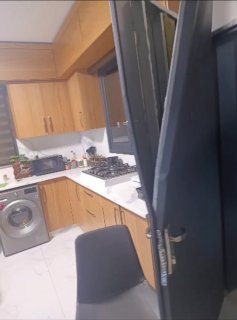היבט נוסף של ההרס וההרס שגרם צבא הכיבוש במהלך הפשיטה שלו על בתי אזרחים במחנה קלנדיה, מצפון לירושלים הכבושה.