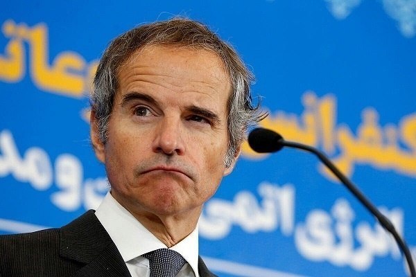 גרוסי: אורניום מועשר איראני נותר במתקנים; פקחי סבא"א מחוץ לאתרים