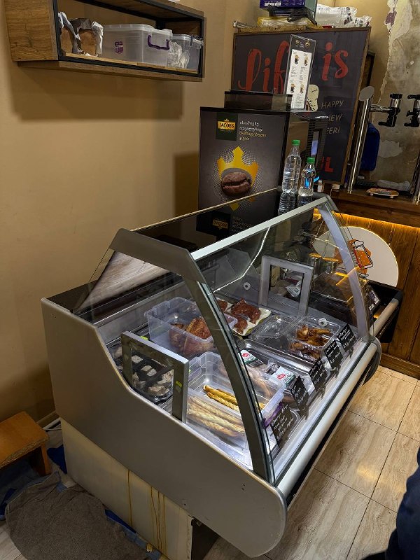 Добрый день, продается холодильник, цена 400 лари, торг уместен. — фото 1