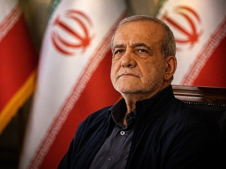 تجارت‌ نیوز: 🔻پزشکیان: صرفه‌جویی مصرف بنزین باید از دولتی‌ها شروع شودرئیس جمهور:▪️ما همچنان در مسیر افزایش تولید بنزین تلاش و در عین 