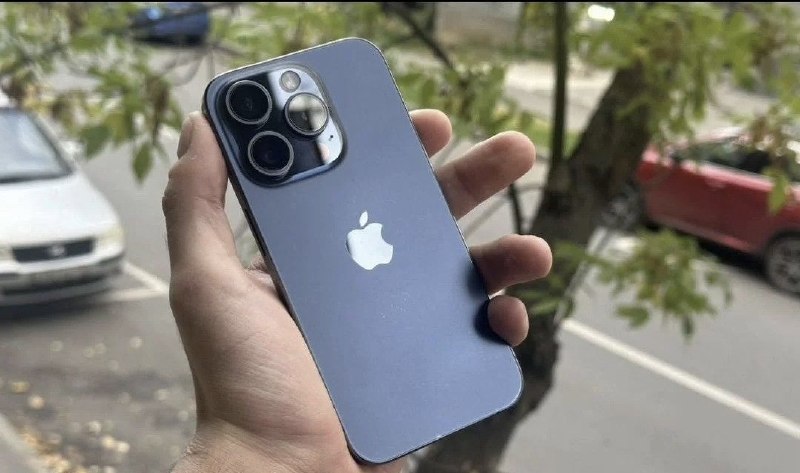 Продам iphone 15 pro 512gb, акб 90%, 1400 лари без торга. Обмен не интересует — фото 1