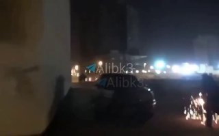 פורצים עימותים בין מפגינים בבחריין לכוחות הביטחון זה בא על רקע גלים הולכים וגוברים של מחאות נגד המשפחה השלט…