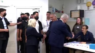 וידאו | ראש ממשלת ישראל בנימין נתניהו הצביע בבחירות בישראל.