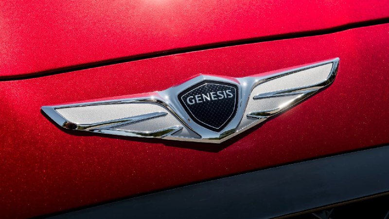 Genesis, кажется, решила сыграть в «мы тоже умеем спорт-седаны» — и почти незаме
