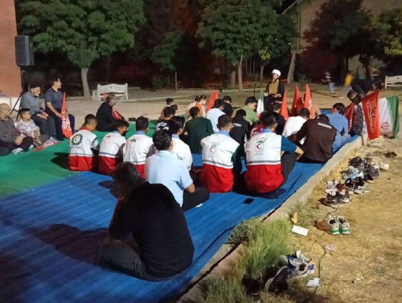 جمعیت هلال احمرشهرستان البرز: ⭕️ اعضای جوانان خانه هلال نصرت‌آباد، با حضور در مراسم و تجمعات نصرت آباد، ایستگاه‌ سلامت برپا کردند.#جمعیت_هلال_احمر_شهر