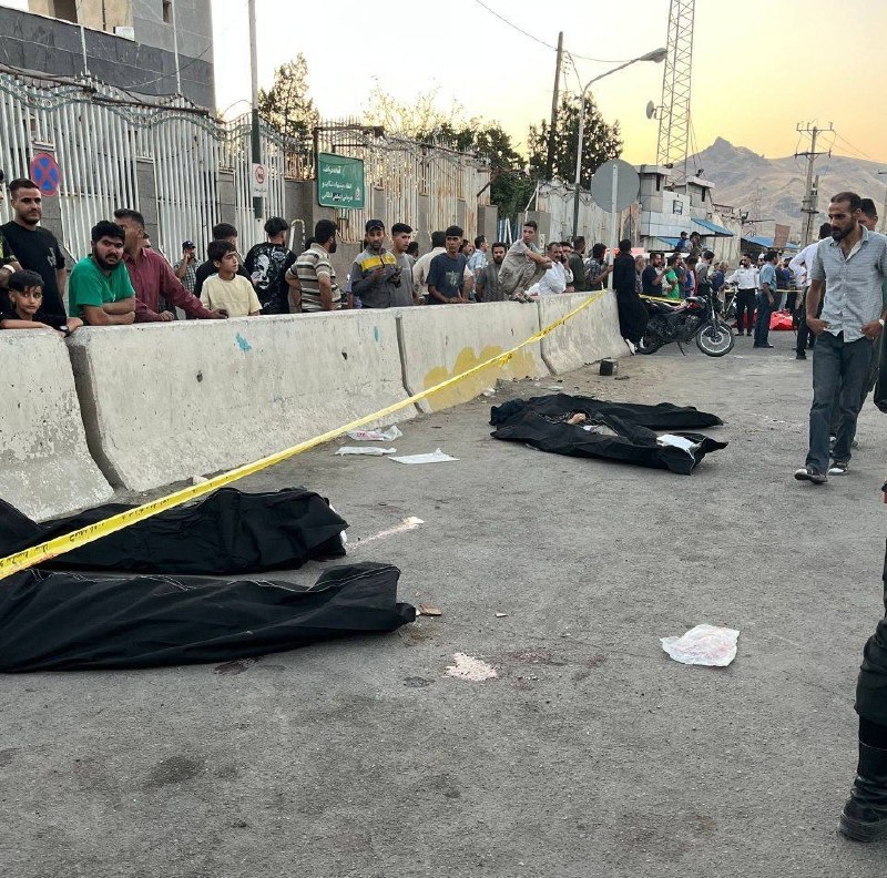 آنتی اکسیدان: حاوی تصاویر دلخراش 🔞⚠️ساعتی قبل توی پلیس راه سنندج - همدان یه تریلی ترمز میبره و با یه تانکر حمل سوخت برخورد میکنه که شد