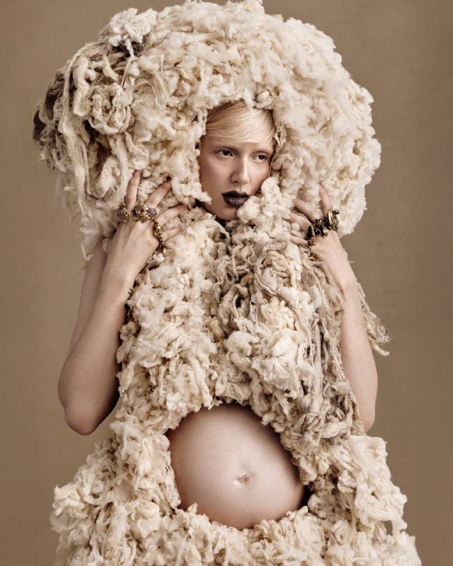 Ну что ребят…кого то может я уже и достала, как кого то Рианна, кого то наоборот, но это не имеет никакого значения для меня, потому что я получаю удовольствие и наслаждаюсь процессом! 🤣Встречайте очередную беременную фотосессию! Фоткала Камила, красила Глаша, чесала Туева - наша легендарная Питерская четверка 🤣Ну что ребят…кого то может я уже и достала, как кого то Рианна, кого то наоборот, но это не имеет никакого значения для меня, потому что я получаю удовольствие и наслаждаюсь процессом! 🤣Встречайте очередную беременную фотосессию! Фоткала Камила, красила Глаша, чесала Туева - наша легендарная Питерская четверка 🤣