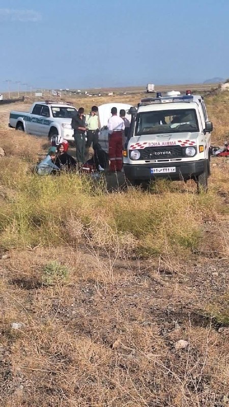 اخبار نیشابور: ⭕️ انحراف از جاده یک دستگاه پژو پارس در محور نیشابور به سبزوار ۷ مصدوم برجای گذاشت!👤 رئیس جمعیت هلال احمر سبزوار: 🔹طی اع